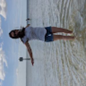 Meet your Posher, Candace